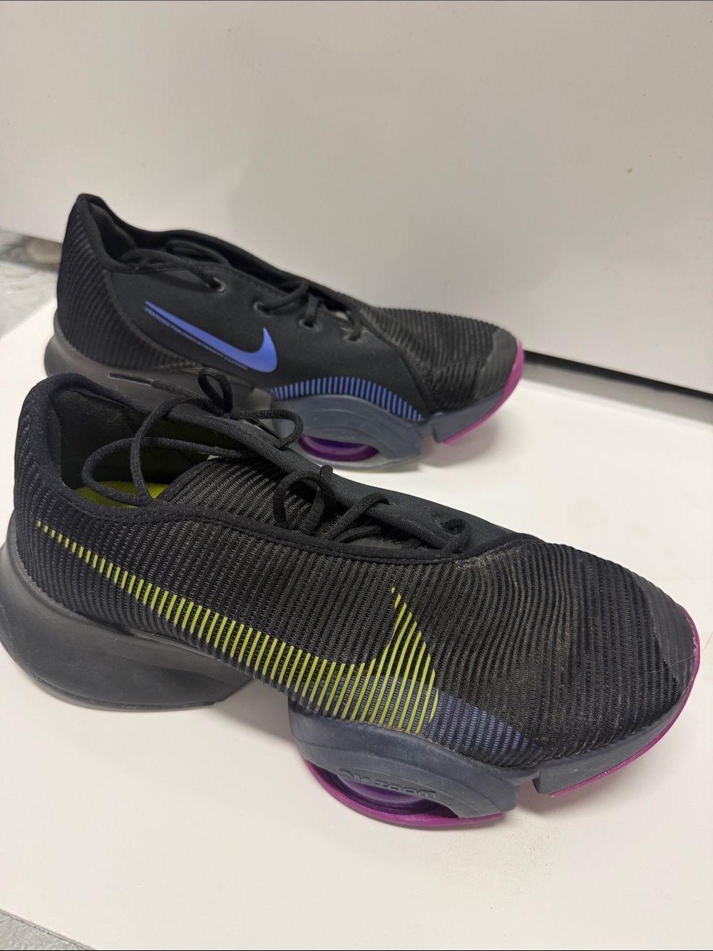 Nike Black Trainers Yellow Swoosh and Blue Accents - Womens 8.5 - NEVER WORN